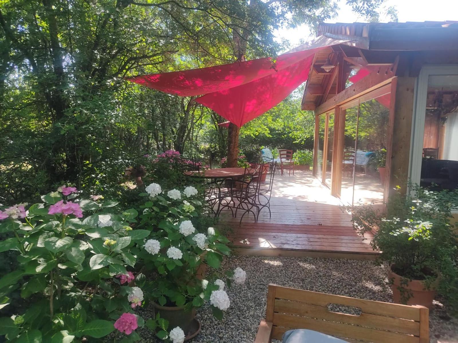 Saint-Cyr-sur-le-Rhone La Frenaie B&B 외부 사진